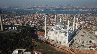 'Çamlıca Camii'ne Erdoğan'ın ismi verilsin'