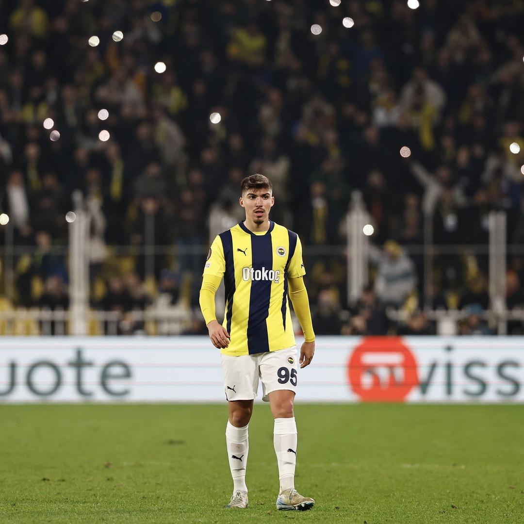Fenerbahçe nin genç yıldızı Yusuf Akçiçek tam 10 katı fazla maaşa imzayı atıyor! 1