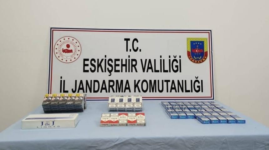 Eskişehir'de jandarmadan kaçak sigaralar için düğmeye bastı