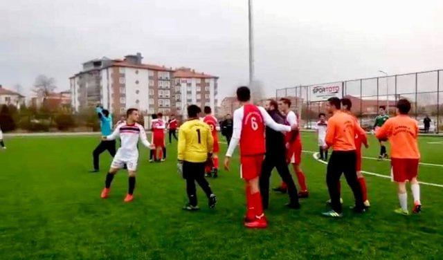 Çorum’da U-19 maçında kavga çıktı