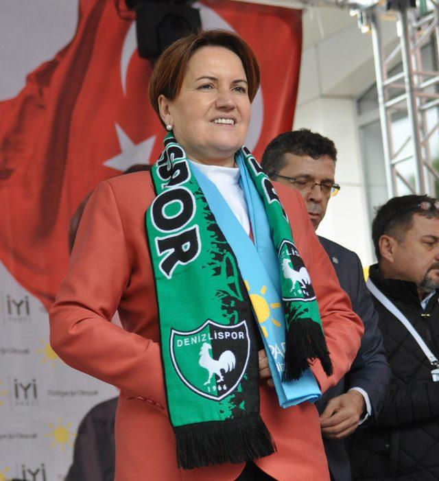 Akşener: Askeri müdahaleler ciddidir, futbol maçına benzemez