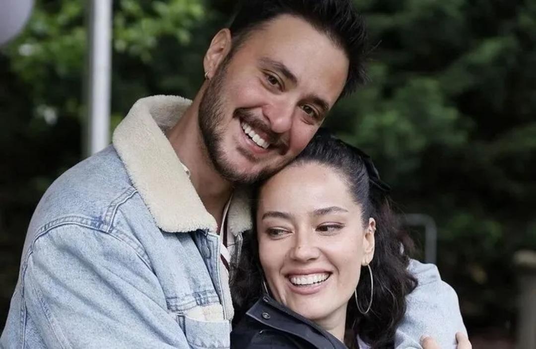 Pelin Akil ve Anıl Altan kesin olarak boşanıyormuş! Ünlü gazeteci canlı yayında nedenini açıkladı... 1