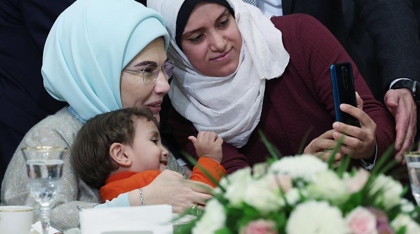 Emine Erdoğan, Filistinlilerle iftarda bir araya geldi!