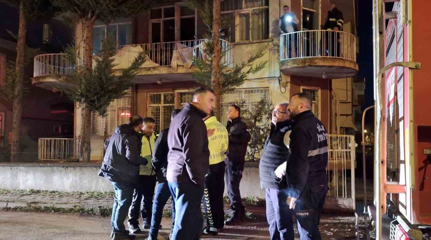 Tokat’ın Zile ilçesinde alkollü şahıs evini yakmaya çalıştı!