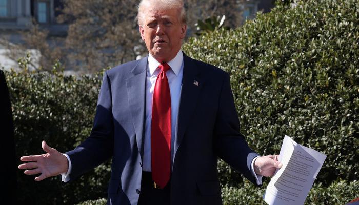 Trump'ın fotoğrafında dikkat çeken notlar