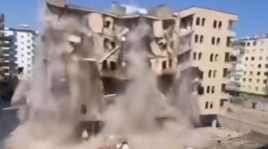 Diyarbakır'da depremden kalan 6 katlı bina, yıkım sırasında çöktü! Ağır hasarlıydı