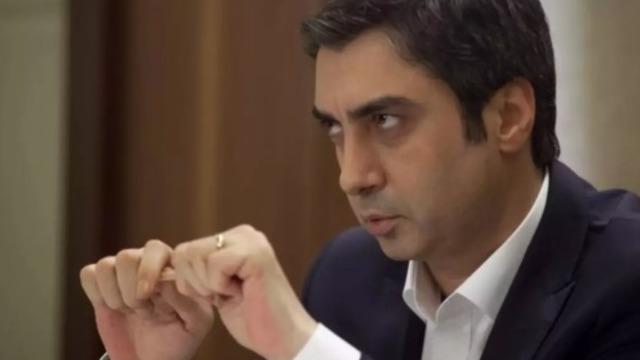 Kurtlar Vadisi'nin yıldızı Necati Şaşmaz Kültür ve Turizm Bakan Yardımcısı Batuhan Mumcu ile bir araya geldi! Son hali dikkat çekti