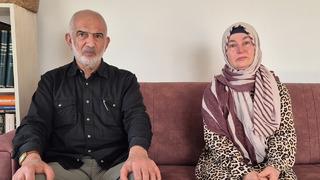 Ev ve arsalar yarı fiyatına satıldı! Telefonları da tuzlu suya atınca... 650 bin euro buhar oldu