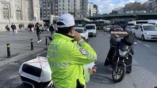 Trafikte yeni dönem... Bakan Yerlikaya motosiklet düzenlemesini duyurdu: Cezalar katlanacak! 186 bin TL'ye çıkıyor...
