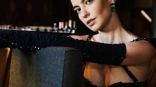 Ezgi Şenler çocukluk aşkıyla evleniyor! Nişan hazırlıklarına başladı