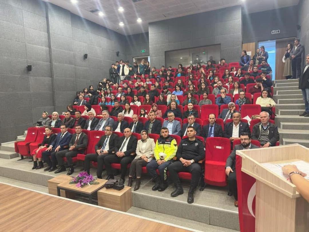 İstiklal Marşı nın 104. yılı: Okullarda programlar gerçekleştirildi…   1