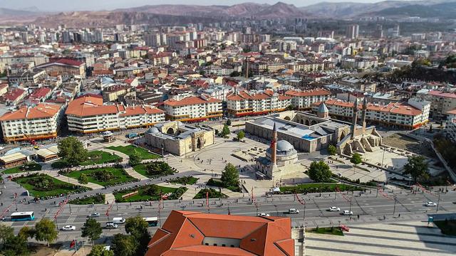 Herkes memleketinde yaşasaydı o şehir Türkiye'nin en kalabalık ili olacaktı