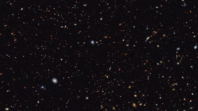 Gizemi 10 yıldır sürüyordu... Ölü yıldızlar sinyal gönderiyormuş! Birbirlerine kilitlenip...