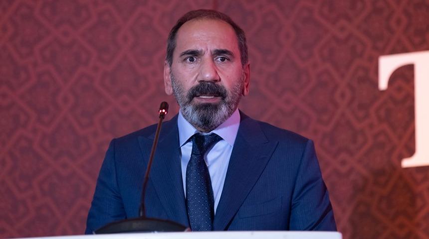 Mecnun Otyakmaz'dan yabancı hakem açıklaması!