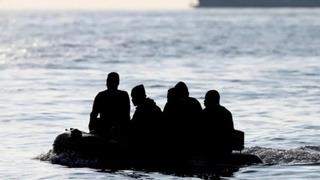 İzmir'de 38 düzensiz göçmen yakalandı: 16'sı çocuk