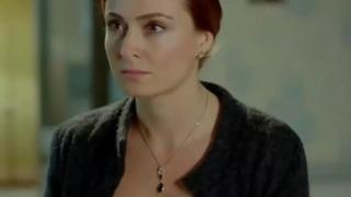 Ceyda Düvenci sevgilisi Güçlü Mete'yle tatile çıktı! Aşk pozlarına yorum yağdı