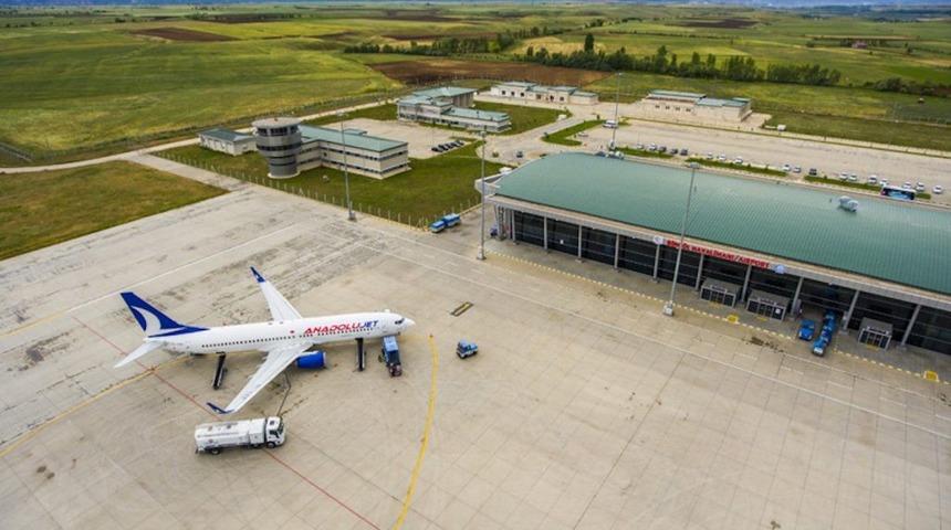 Vali Usta duyurdu: Bingöl Havalimanı'nda dikkat çeken istatistik