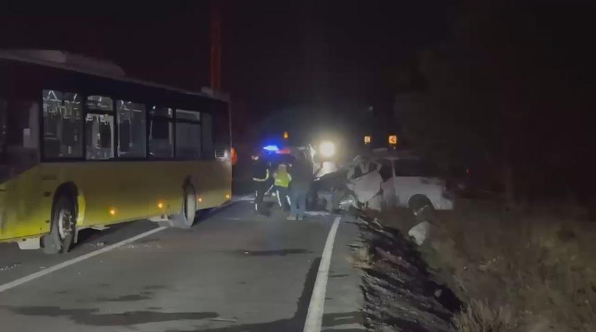 Sarıyer'de korkunç kaza! İETT otobüsüyle minibüs çarpıştı: 1 ölü, 1 yaralı