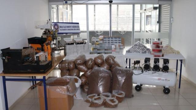 Çanakkale'de 327 kilo kaçak tütün ele geçirildi! 4 kişi adliyeye sevk edildi