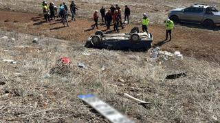 Sivas-Erzincan yolunda gidiyordu! Yoldan çıkan Tofaş araç şarampole uçtu: 3’ü ağır 4 yaralı