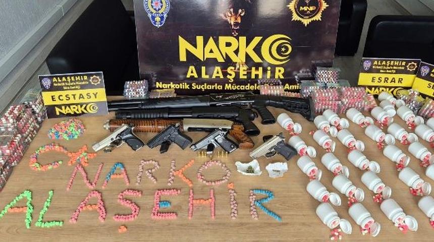 Manisa'da uyuşturucu operasyonu: 2 tutuklama