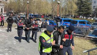 Mumya satmaya çalışan 6 şüpheli adliyede