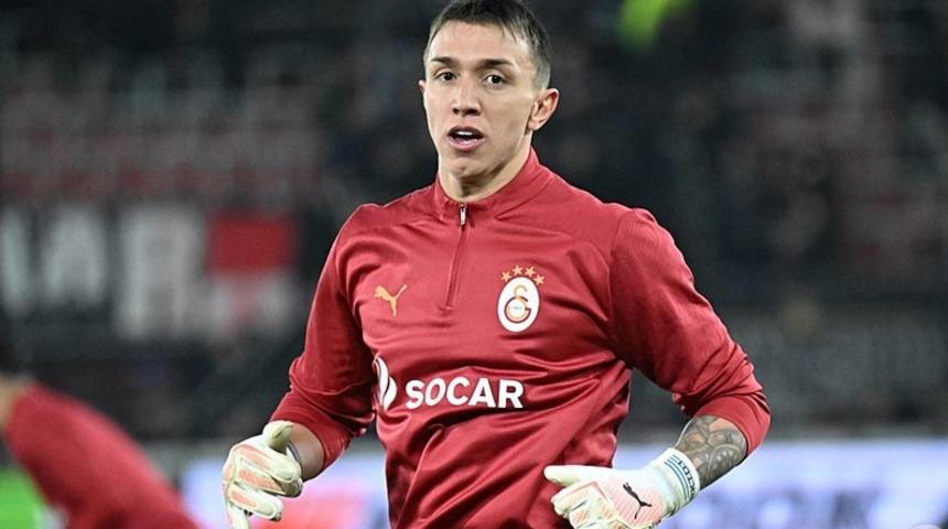 Fernando Muslera'dan flaş sözler! Soyunma odasında konuştu... Yönetime, "Biz primi değil..."