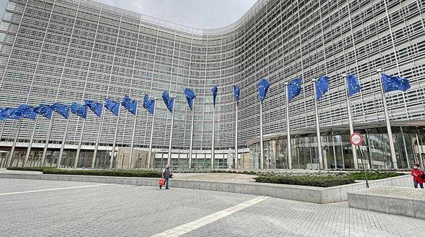 AB'den Güney Afrika'ya 4,7 milyar avroluk yeni yatırım paketi!