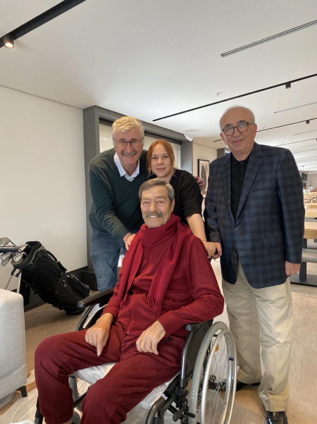 Sağlık durumu merak edilen Kadir İnanır ın son hali ortaya çıktı!  1