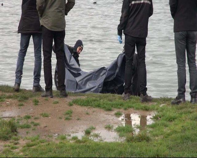 K&uuml;&ccedil;&uuml;k&ccedil;ekmece g&ouml;l&uuml;nde bir kadın cesedi bulundu 3