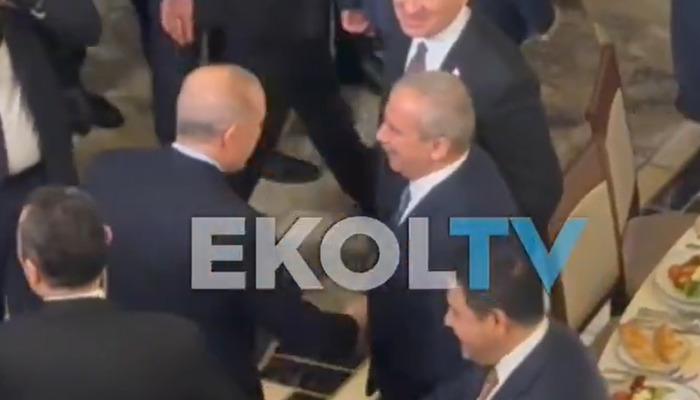 Dikkat çeken görüntü! Cumhurbaşkanı Erdoğan, Sırrı Süreyya Önder ile tokalaşıp sohbet etti