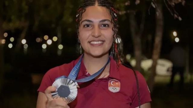 Milli atıcı Şevval İlayda Tarhan tarihe geçti