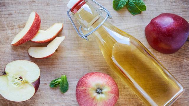 Elma sirkesinin faydaları saymakla bitmez: Kan basıncına ve kalp sağlığına yardımcı olabilir...