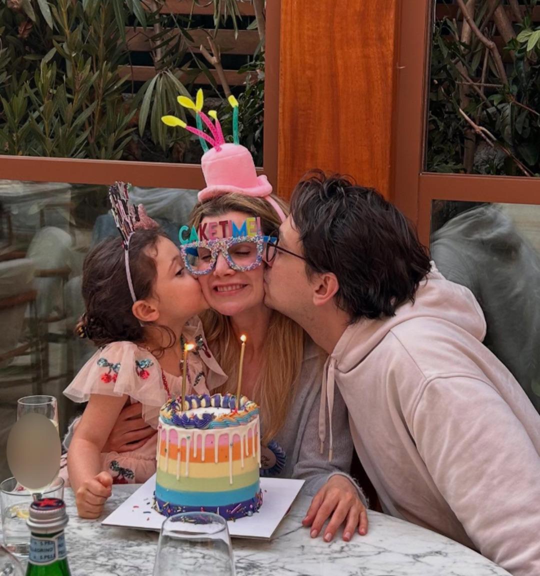 Ayşecan Tatari boşanma haberlerini sosyal medyadan doğruladı! 3