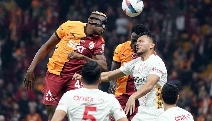 Osimhen tüm sıralamayı alt üst etti! Şimdiden zirveye yerleşti...
