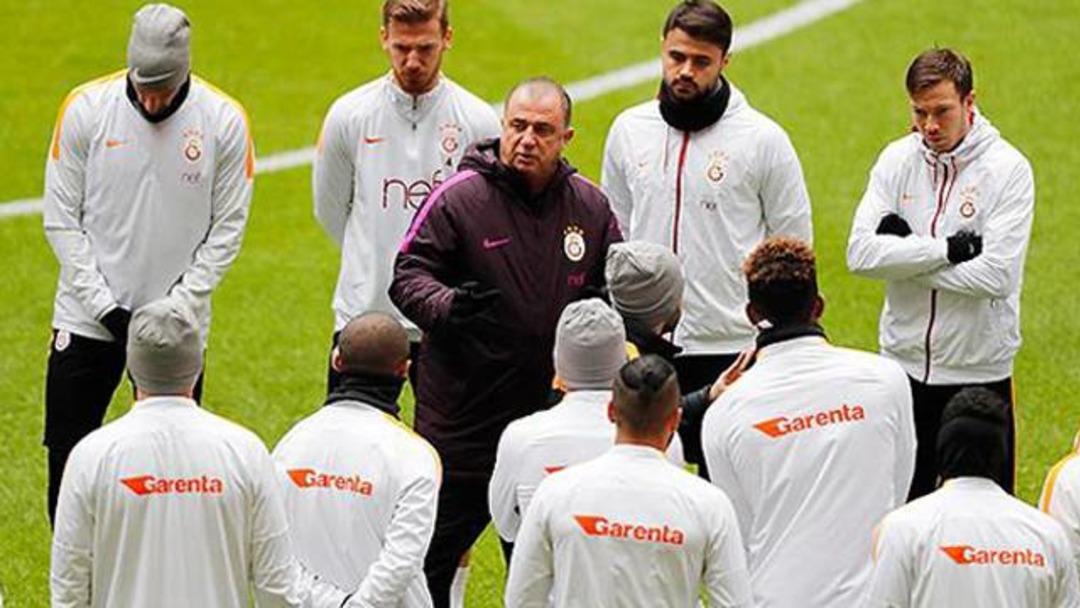 Fatih Terim'den s&uuml;rpriz ilk 11