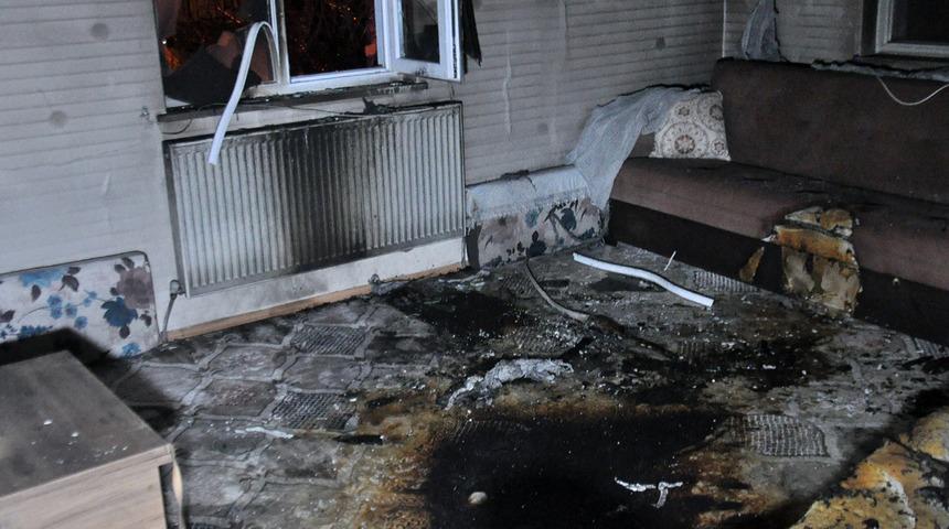 Yer: Karaman! Eve molotofkokteyli atıldı; 4 ay önce de annesinin evini yakmışlar