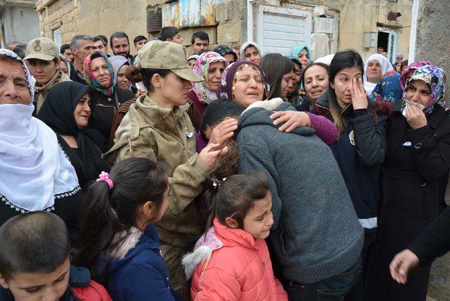 Afrin şehidi Enes Sarıaslan'ı 10 bin kişi uğurladı