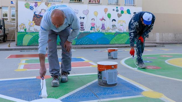 Okul bahçelerini boyama etkinliği başlatıldı: “Teneffüs saatlerini daha eğlenceli hale getiriyoruz”