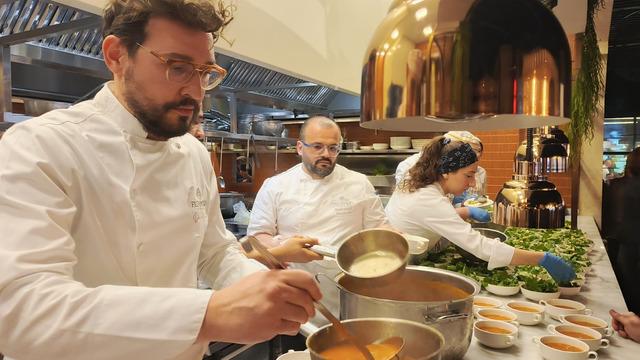 İtalyan şef Danilo Zanna koruma altındaki çocuklar için iftar yemeği düzenledi: Türk milleti onu çok seviyor