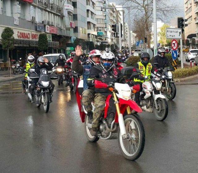 Motosiklet tutkunlarından Mehmetçik'e destek konvoyu