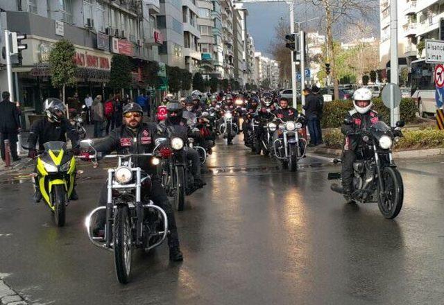 Motosiklet tutkunlarından Mehmetçik'e destek konvoyu