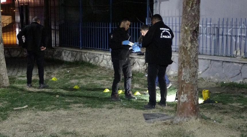 Malatya'da iki grubun silahlı kavgasında kurşunlar havada uçuştu