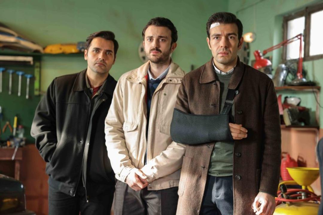 zembilli-damlasu-emre-ozgur-cem-1-850x567