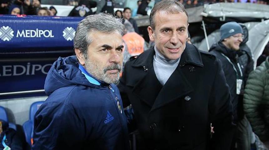 Medipol Başakşehir-Fenerbah&ccedil;e ma&ccedil;ının devre arasında Abdullah Avcı ve Aykut Kocaman tartıştı