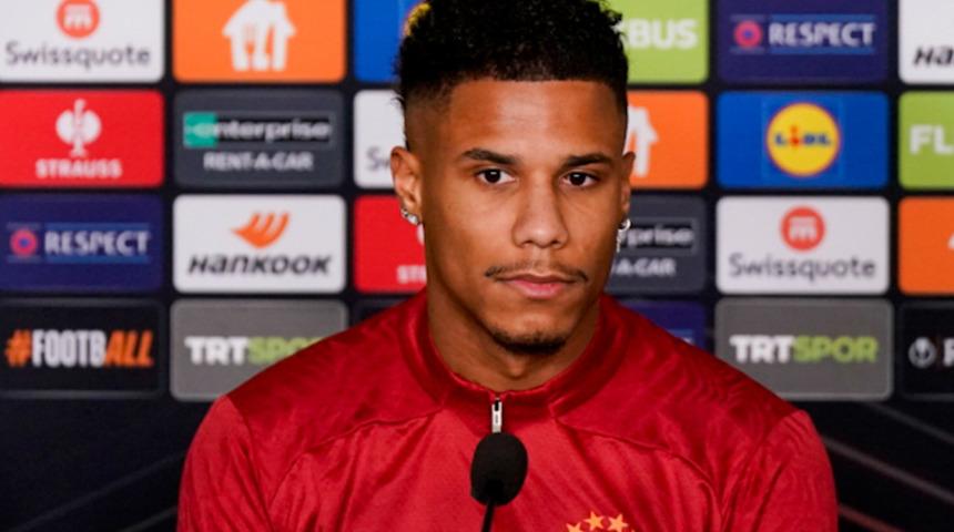 Son dönemlerde sık sık sakatlığıyla gündeme gelen Galatasaray'ın sol kanat oyuncusu Ismail Jakobs'tan Köln sürprizi