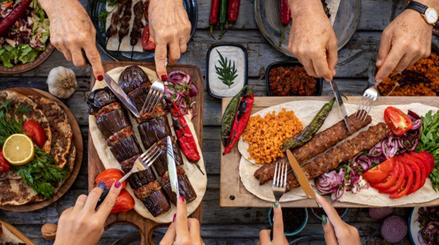 'Bugün iftara ne pişirsem?' diyenlere geleneksel, pratik ve lezzetli tarifler! Ramazan'ın 17. günü iftar menüsü