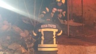 Mersin'de evde çıkan yangında bir kişi yaşamını yitirdi