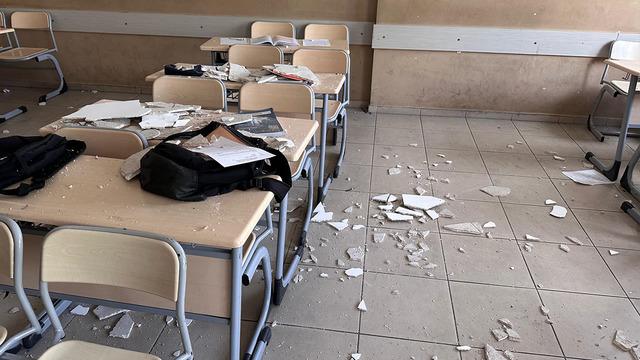 Deprem sandılar! Eskişehir’de okulun tavanı çöktü, öğrenciler altında kaldı: Çocuklarımızın hayatı tehlikede
