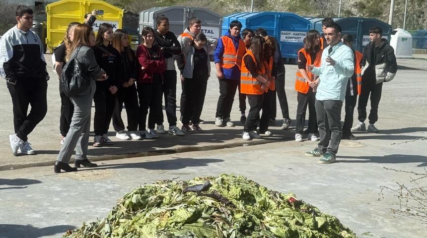 Söke’de gençler geri dönüşüm bilinci kazanıyor